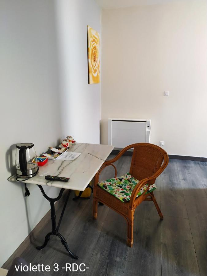 Les Coquelicots Hotell Montrouge Eksteriør bilde