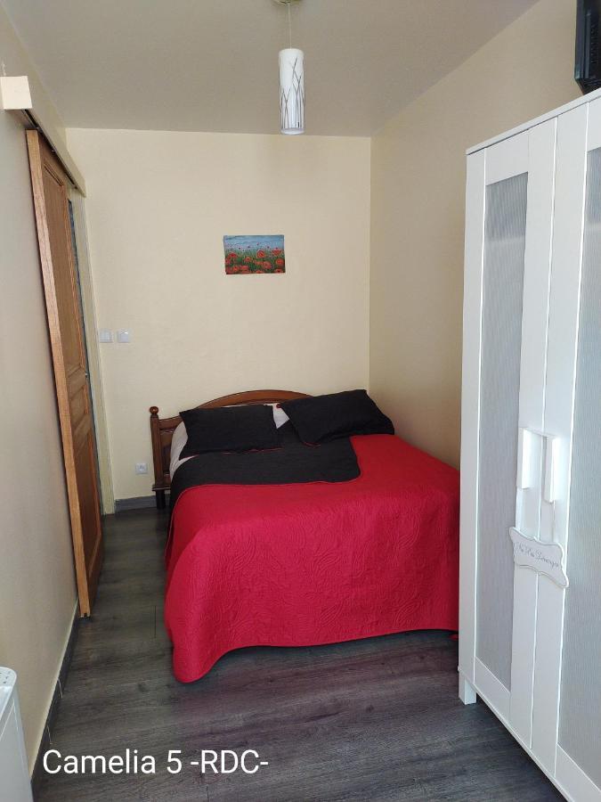 Les Coquelicots Hotell Montrouge Eksteriør bilde