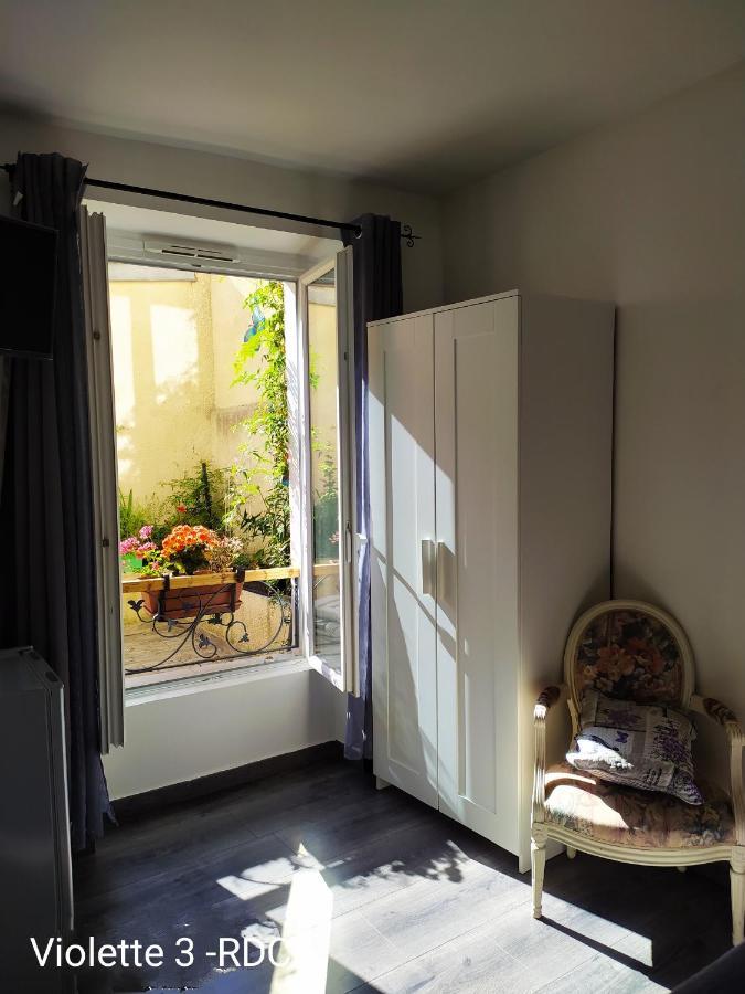 Les Coquelicots Hotell Montrouge Eksteriør bilde